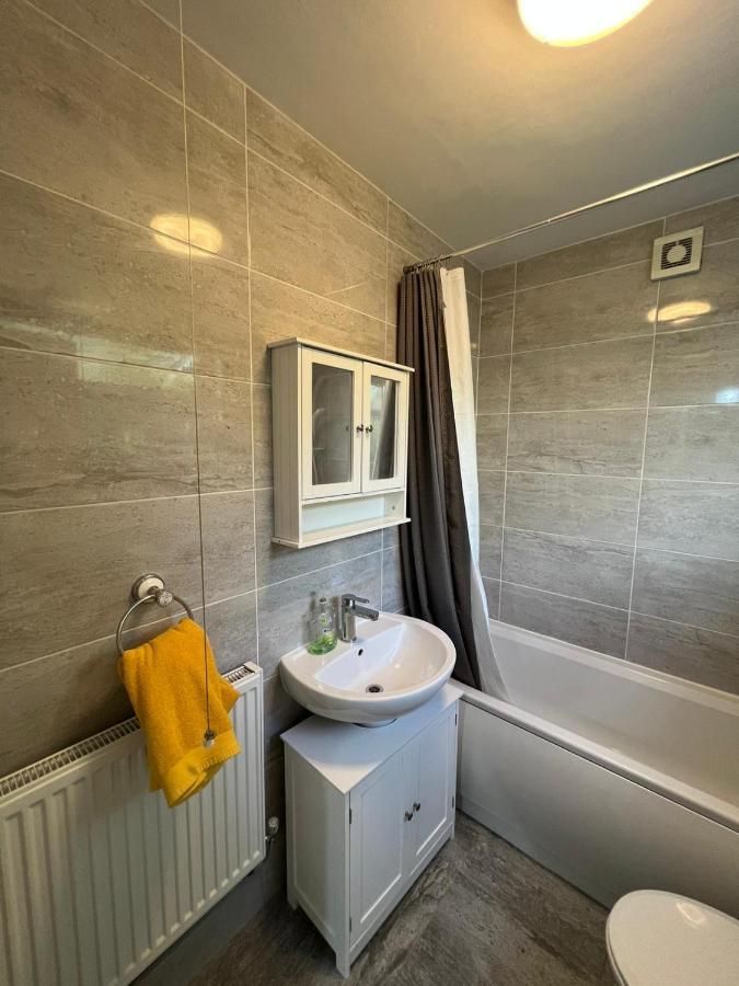 Cosy Home Near Nec, Bhx Bullring & Solihull Бирмингам Екстериор снимка