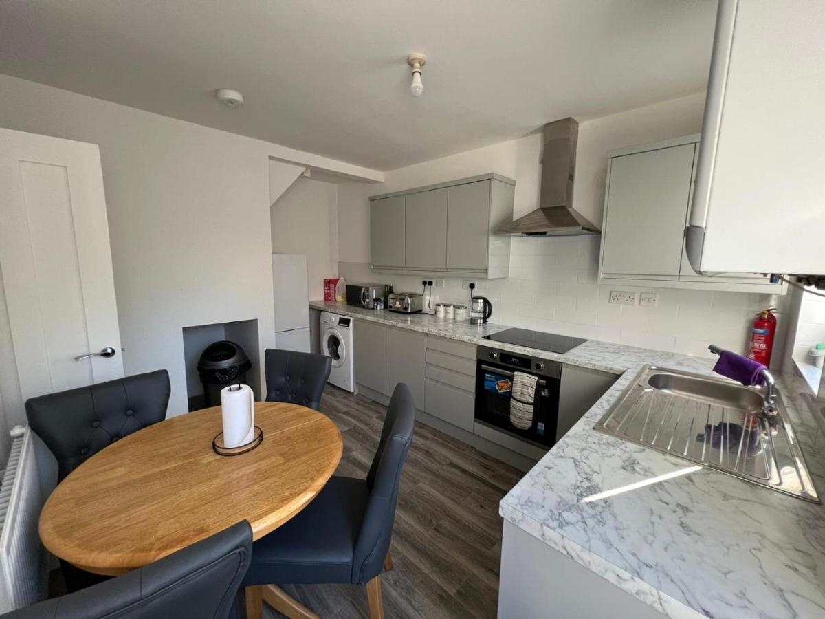 Cosy Home Near Nec, Bhx Bullring & Solihull Бирмингам Екстериор снимка