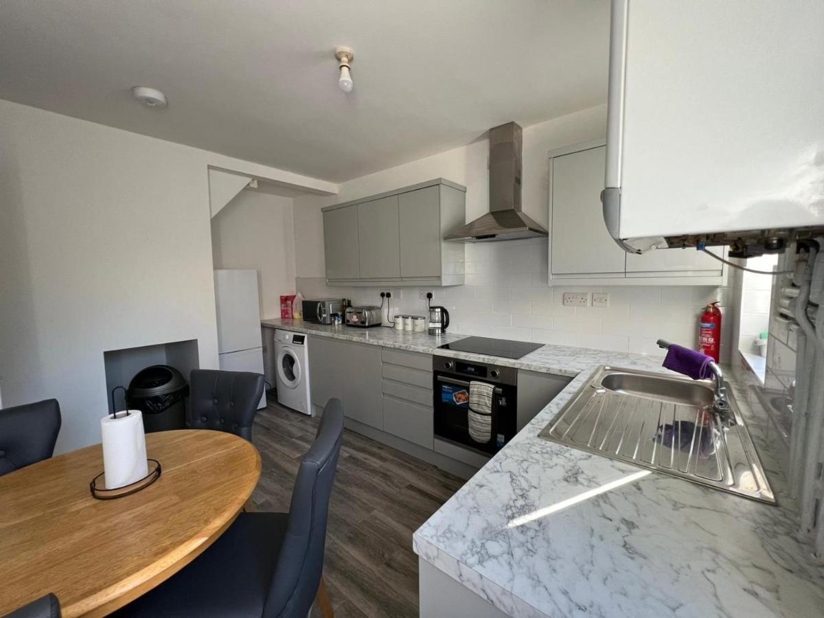 Cosy Home Near Nec, Bhx Bullring & Solihull Бирмингам Екстериор снимка