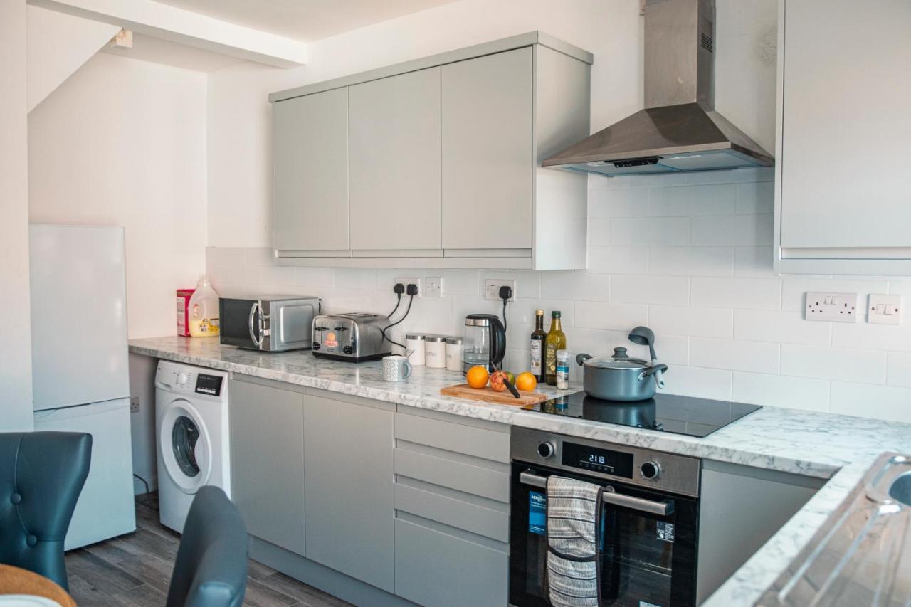 Cosy Home Near Nec, Bhx Bullring & Solihull Бирмингам Екстериор снимка