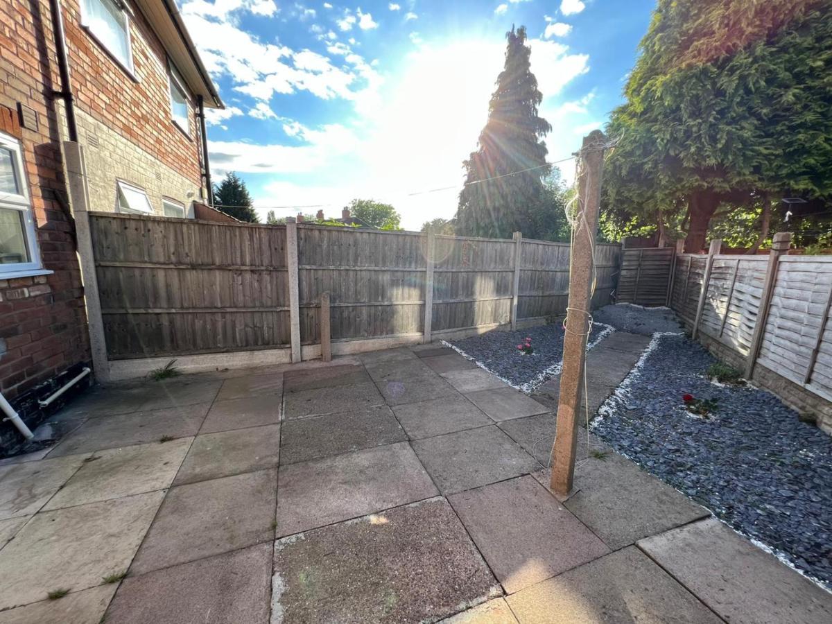 Cosy Home Near Nec, Bhx Bullring & Solihull Бирмингам Екстериор снимка