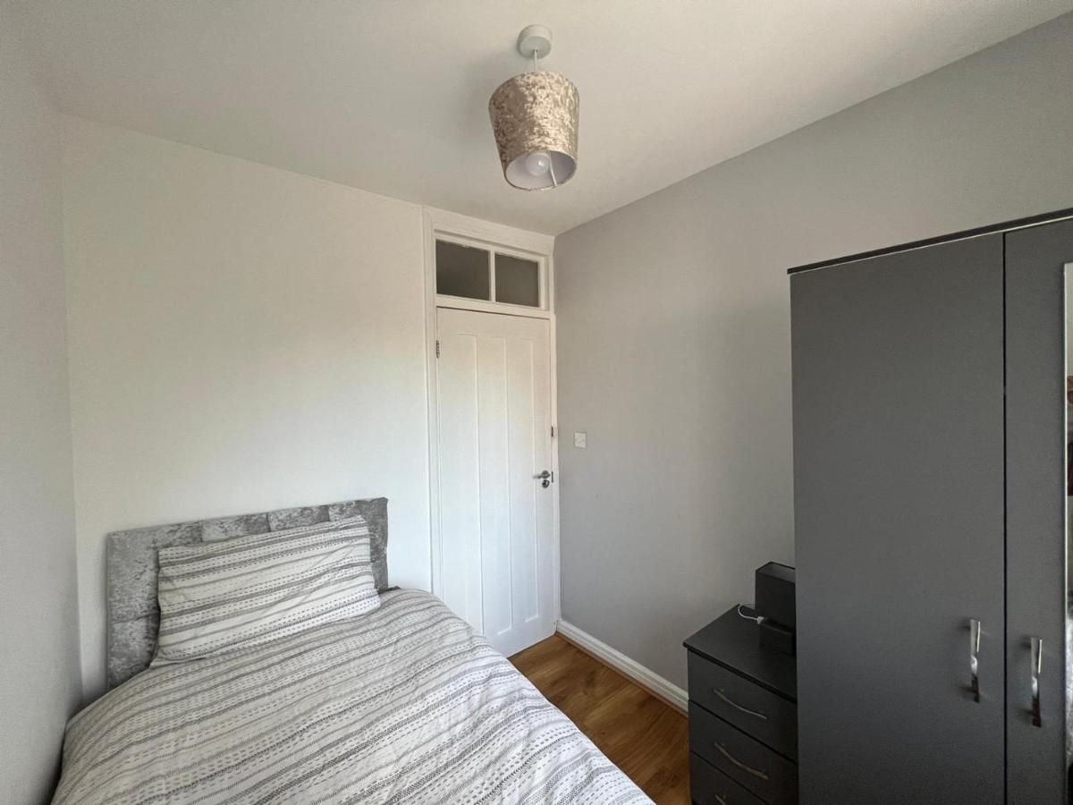 Cosy Home Near Nec, Bhx Bullring & Solihull Бирмингам Екстериор снимка