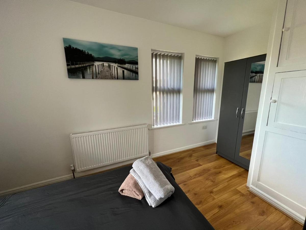 Cosy Home Near Nec, Bhx Bullring & Solihull Бирмингам Екстериор снимка