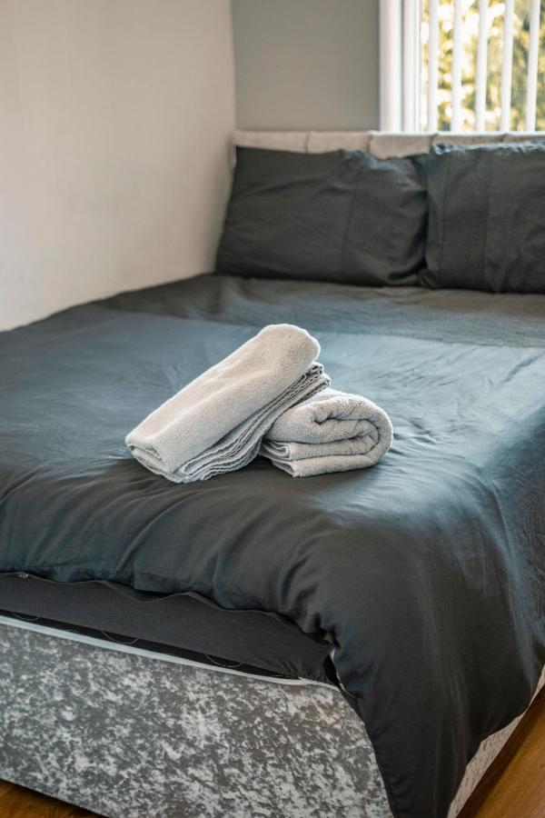 Cosy Home Near Nec, Bhx Bullring & Solihull Бирмингам Екстериор снимка